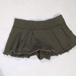 Olive Army Green Women's Micro Pleated Skirt Belt Loops Bootie Shorts Raw Hem M